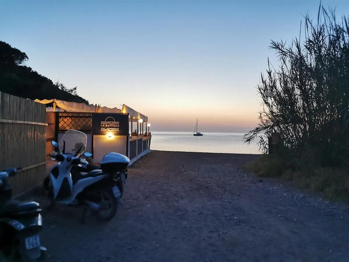 Апартаменты Nisportino Vista Mare Rio nell'Elba 0*,  Италия